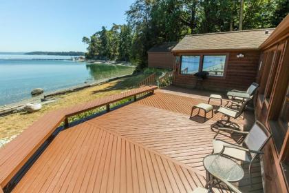 The Cabin At Penn Cove - image 4