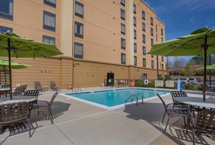 Hampton Inn Covington - image 10