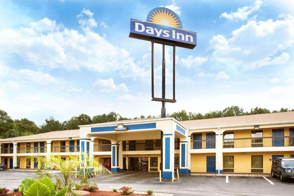 Days Inn by Wyndham Covington - image 6