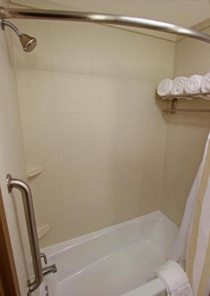 Hilton Garden Inn Covington/Mandeville - image 2