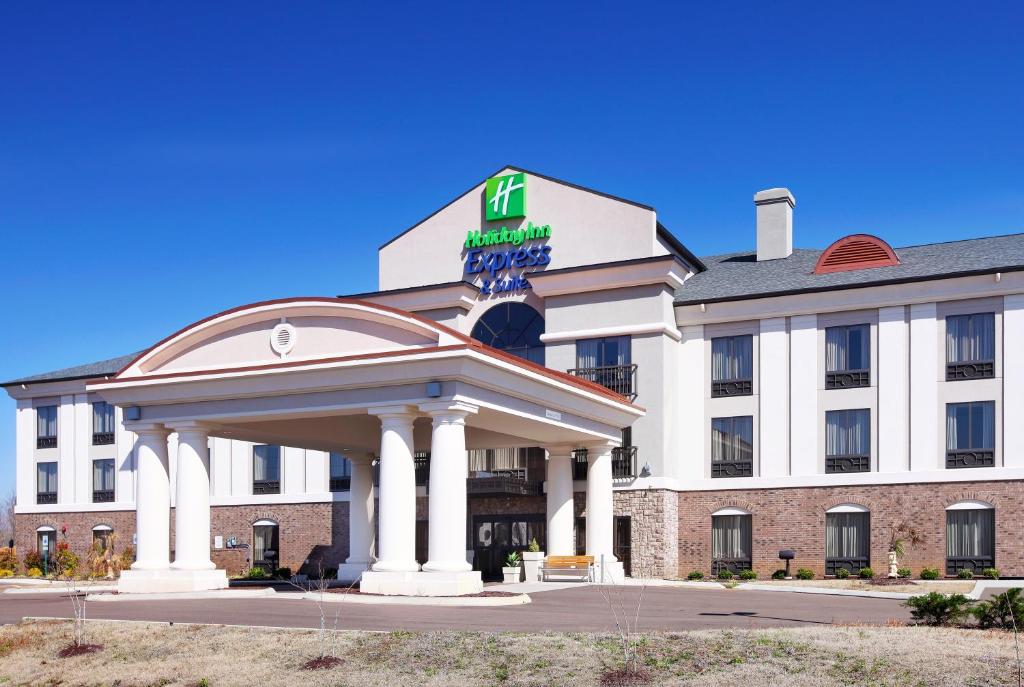 Holiday Inn Express & Suites Covington an IHG Hotel - main image