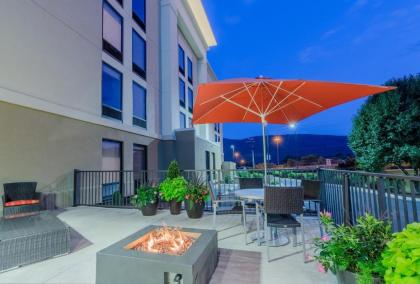 Hampton Inn Covington VA - image 11