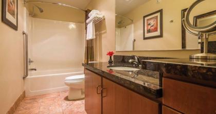 Best Western Plus Deer Park Hotel and Suites - image 11