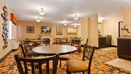 Best Western Plus Deer Park Hotel and Suites - image 5