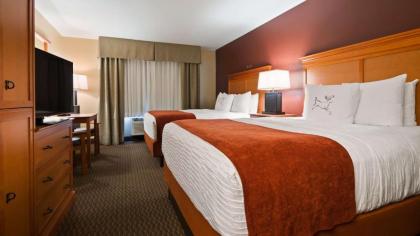 Best Western Plus Deer Park Hotel and Suites - image 8