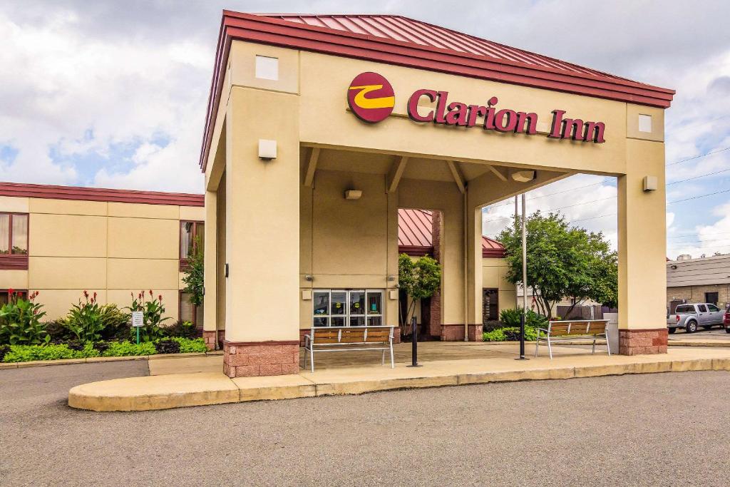 Clarion Inn Pittsburgh Cranberry - main image