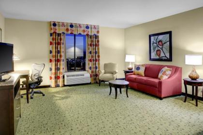 Hilton Garden Inn Pittsburgh/Cranberry - image 2