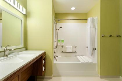 Home2Suites Cranberry - image 8