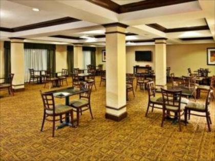 Holiday Inn Express Hotel & Suites Crawfordsville an IHG Hotel - image 13