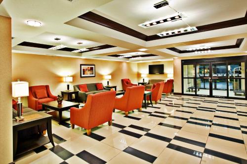 Holiday Inn Express Hotel & Suites Crawfordsville an IHG Hotel - image 5