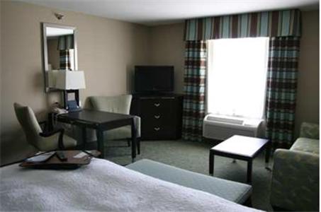 Hampton Inn & Suites Crawfordsville - image 6