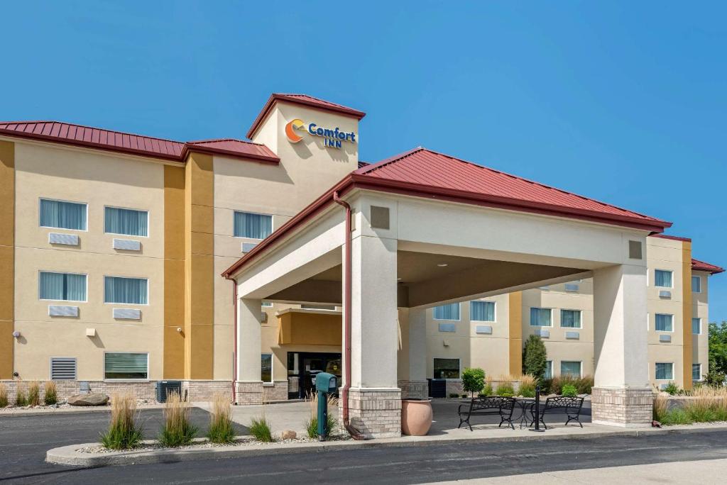 Comfort Inn Crawfordsville - main image