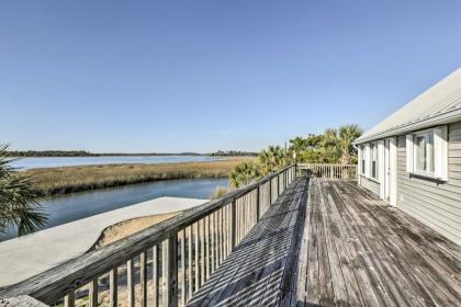 Waterfront Crawfordville Home on Live Oak Island! - image 11