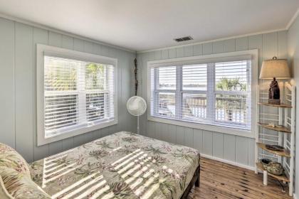 Waterfront Crawfordville Home on Live Oak Island! - image 13