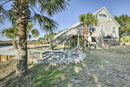 Waterfront Crawfordville Home on Live Oak Island! - image 6