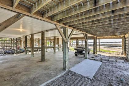 Waterfront Crawfordville Home on Live Oak Island! - image 8