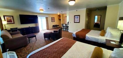 Best Western Plus Northwoods Inn - image 12