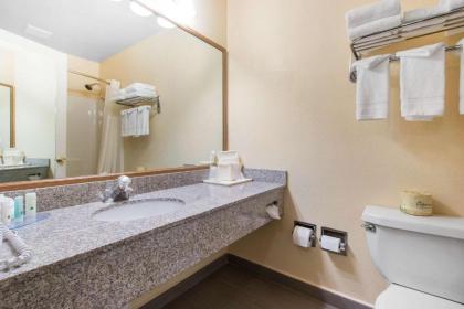 Quality Inn & Suites Redwood Coast - image 3