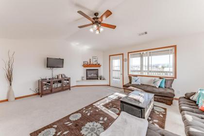 Crescent City Beach House - image 13