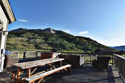 Pet Friendly Sleeps 22 48 Hour Cancellation Breathtaking Views with Hot tub   Earhart Crested Butte Colorado