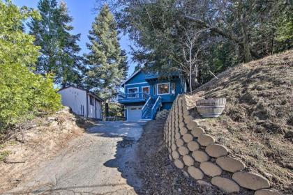 Secluded Cabin with Hot Tub - Walk to Lake Gregory! - image 3