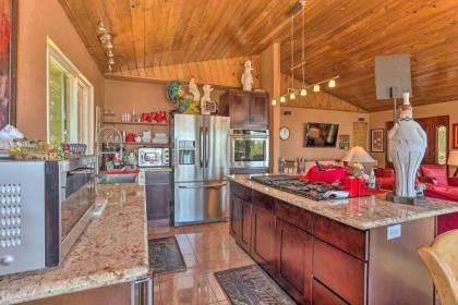 Crestline Area Escape with 3 Decks and Fire Pit! - image 8