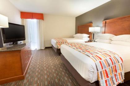 Drury Inn & Suites St. Louis Creve Coeur - image 10