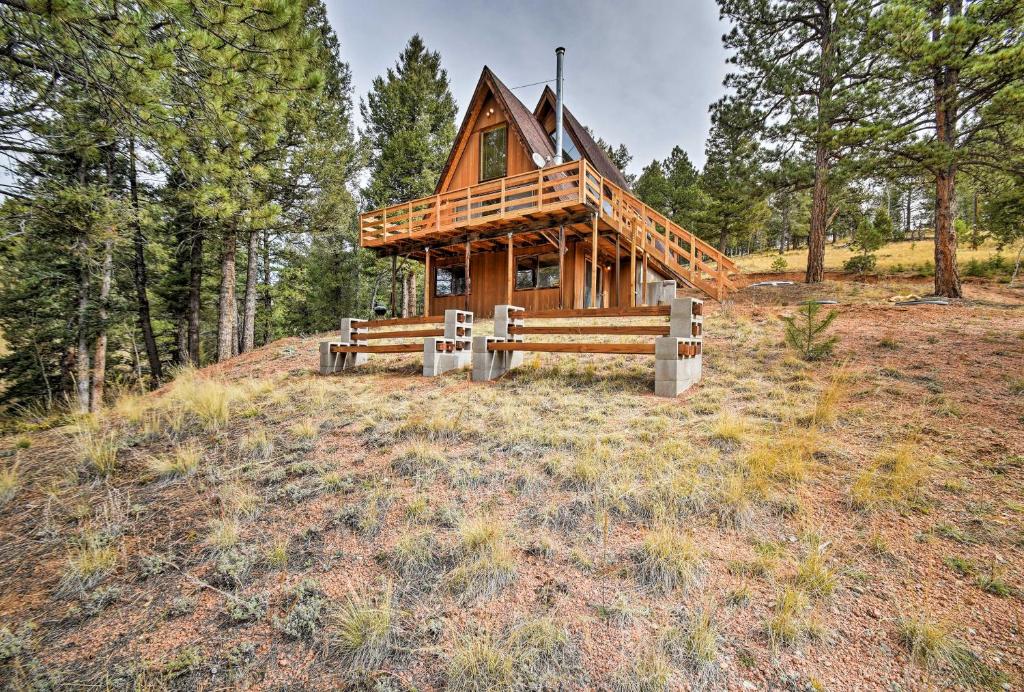 A-Frame Cabin with Mtn Views - 4 Mi to Cripple Creek! - image 6