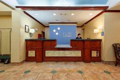 Holiday Inn Express Crockett - image 4