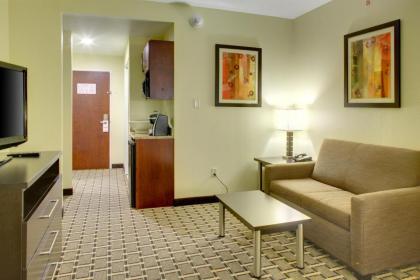 Holiday Inn Express & Suites Cross Lanes an IHG Hotel - image 3