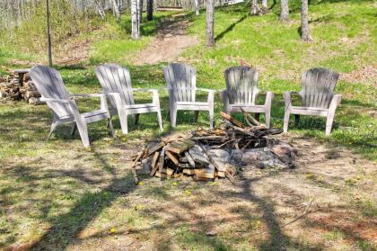 Spacious Pine Lake Home Deck Fire Pit and 3 Acres! - image 8