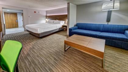 Holiday Inn Express & Suites Crossville an IHG Hotel - image 10