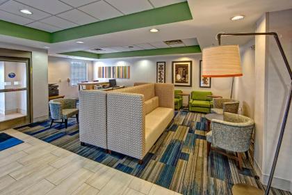 Holiday Inn Express & Suites Crossville an IHG Hotel - image 14