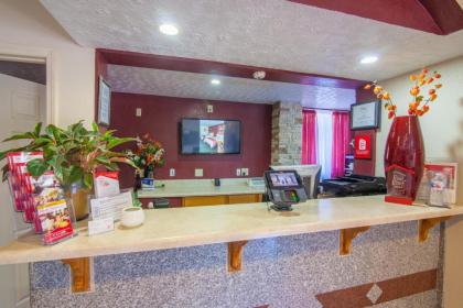 Red Roof Inn Crossville - image 12