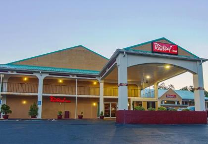 Red Roof Inn Crossville - image 8