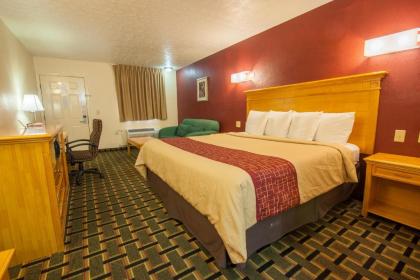 Red Roof Inn Crossville - image 9