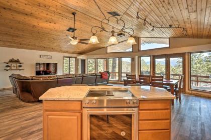 Upscale Cabin with Mountain Views and Large Game Room! - image 9