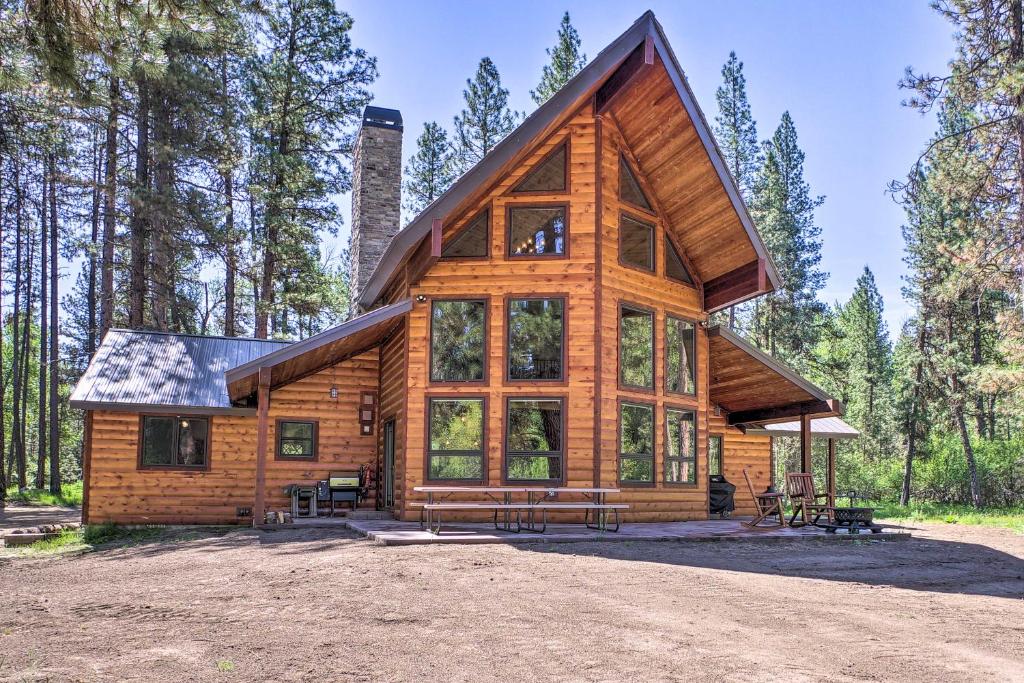 Newly Renovated Garden Valley Cabin with Hot Tub - main image