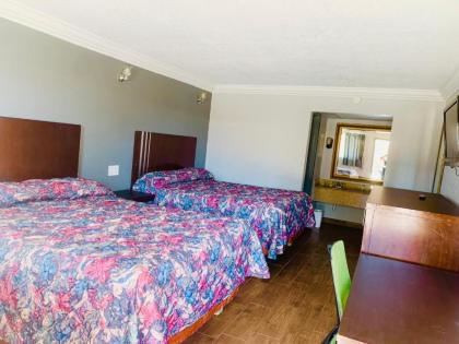 Budget Inn and Suites - image 1