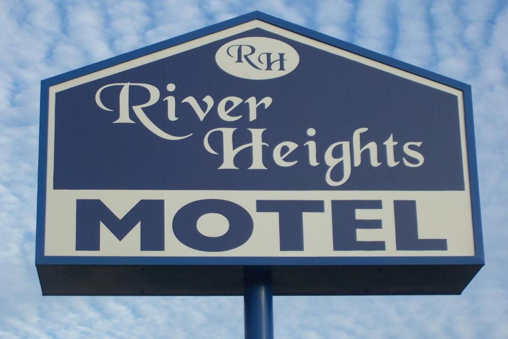 River Heights Motel - image 7