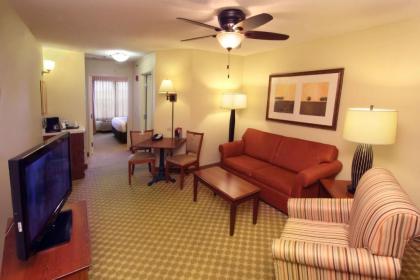 Country Inn & Suites by Radisson Crystal Lake IL - image 12