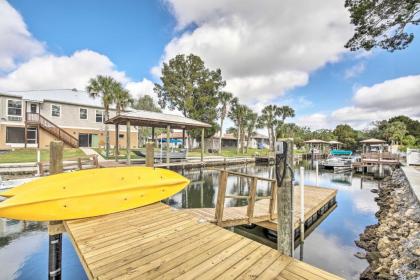 Spacious and Hip Crystal River Home with Dock and Kayaks! - image 13