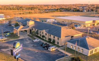 Days Inn & Suites by Wyndham Cuba - image 3