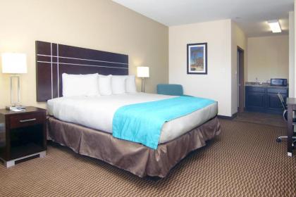 Americas Best Value Inn Cuero - image 14