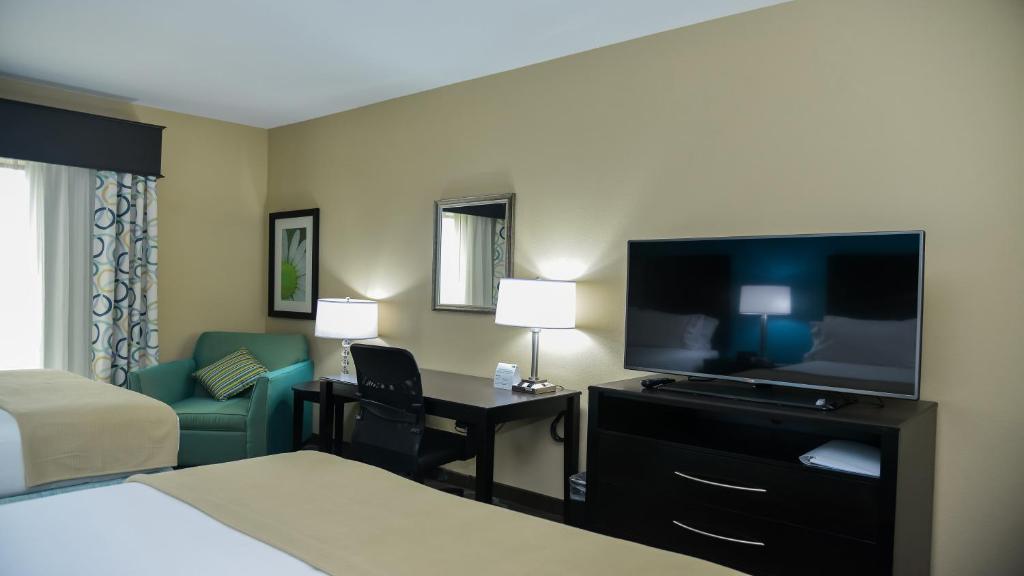 Holiday Inn Express Hotels & Suites Cuero an IHG Hotel - image 5