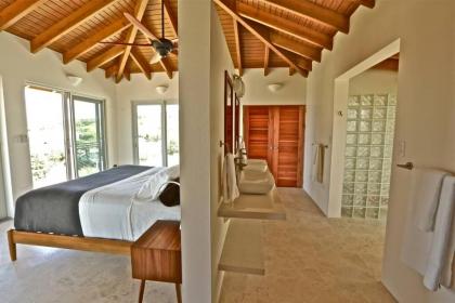 luxury property walking distance to zoni beach - image 3