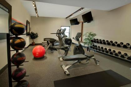 Hampton Inn Cullman - image 9