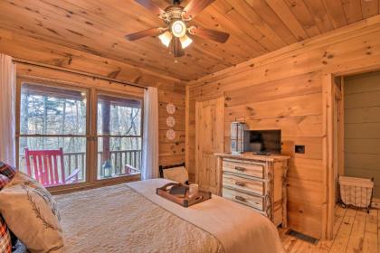 Cashiers Mountain Cabin Nestled on Taylor Creek! - image 14