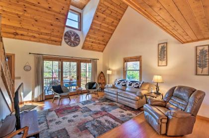 Lake Glenville Cabin with Boat Dock Kayaks and Views Cullowhee