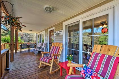 Lake Glenville Cabin with Boat Dock Kayaks and Views! - image 13